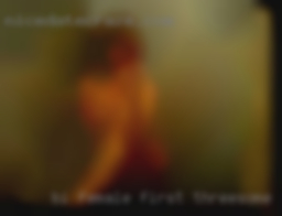BI female, CURVY in first threesome 39 YRS OLD.