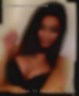 I love to female swingers be shared with multiple men..