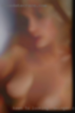 Keen to make some looking for swinger couples   good memories.